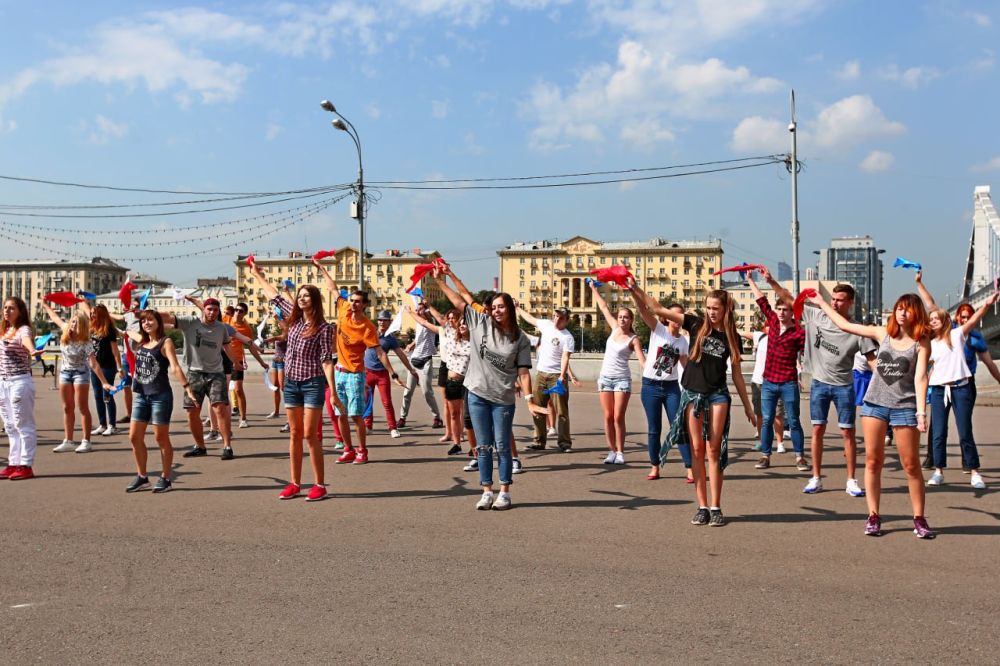 8 июня стартует Всероссийская акция «Танцевальный флешмоб ко Дню России».